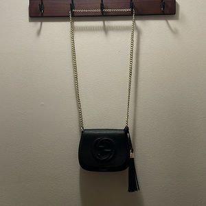 Gucci crossbody KNOCK OFF